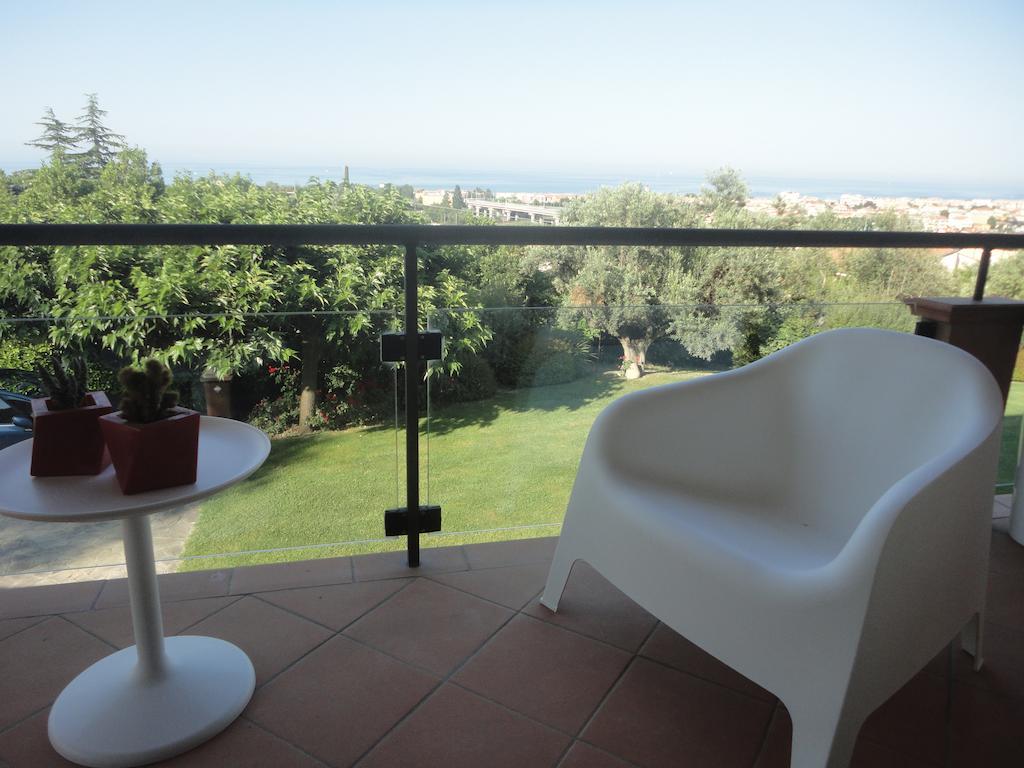 Villa Zagara Luxury Bed And Breakfast Pescara Habitación foto