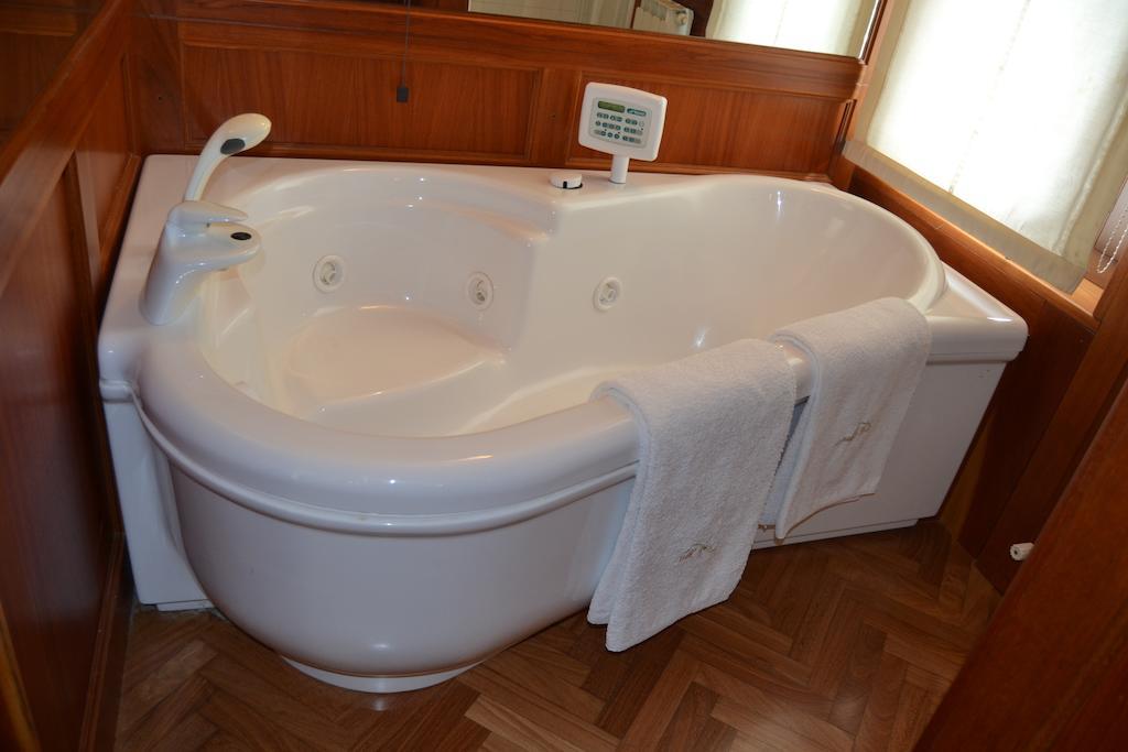 Villa Zagara Luxury Bed And Breakfast Pescara Habitación foto